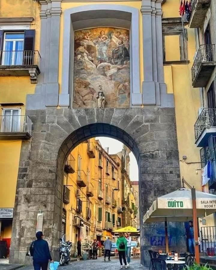 Ferienwohnung Un Passo.....Da San Gennaro. Neapel Exterior foto